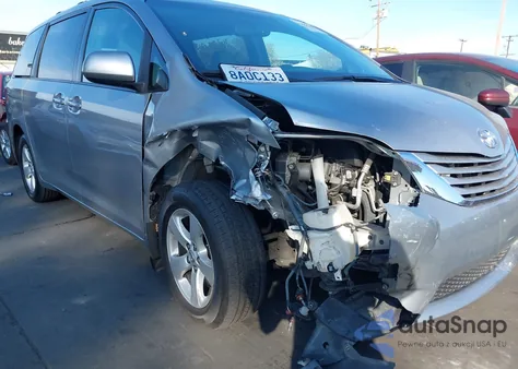 2017 Toyota Sienna Le 8 Passenger from USA, damaged, VIN 5TDKZ3DC4HS890838
